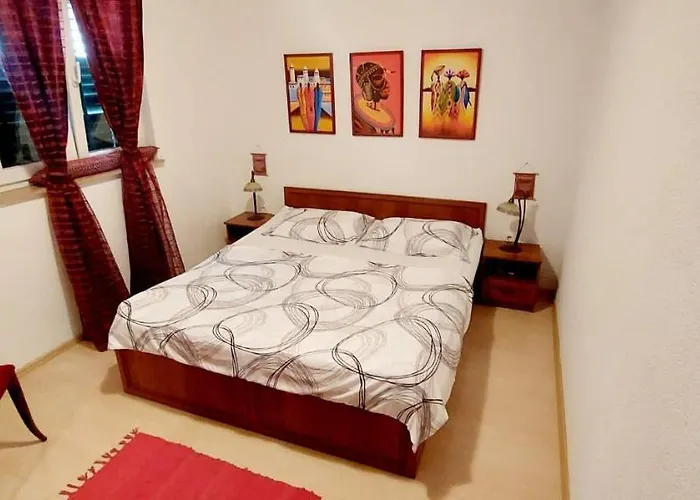 Pear - Apartment Makarska