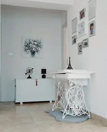 Pear - Apartment Makarska